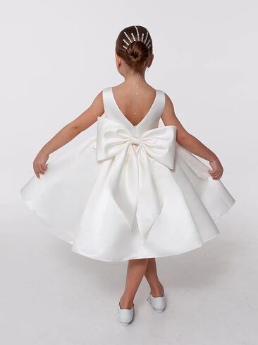 Satin Flower Girl Dress for Wedding Kids Sleeveless V-Back Long Princess Pageant Party Dresses Bowknot Prom Ball Gowns in Saudi Arabia