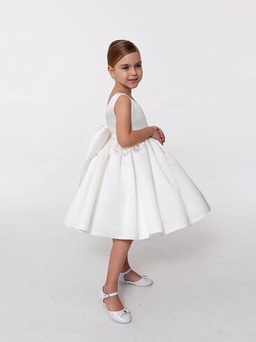 Satin Flower Girl Dress for Wedding Kids Sleeveless V-Back Long Princess Pageant Party Dresses Bowknot Prom Ball Gowns in Saudi Arabia