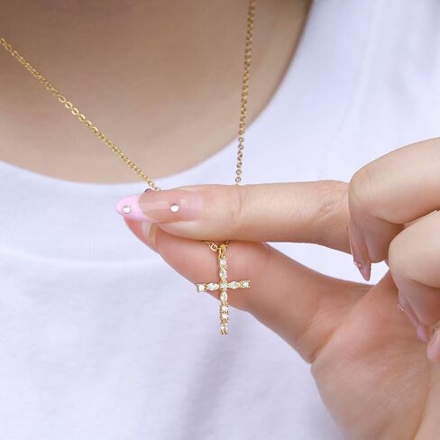 قلادات قلادة مملوءة بالذهب 14K للنساء لذيذ الحب القلفة القلفة العصرية الذهب in Kuwait