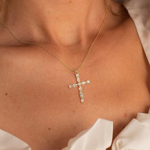 قلادات قلادة مملوءة بالذهب 14K للنساء لذيذ الحب القلفة القلفة العصرية الذهب in Kuwait