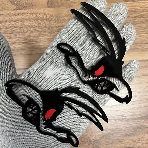 2PC شارات Coyote Emblem Red Eye Bandit 3D Fender Angry Agressed Badges Sticker Placelate Placting for Universal Car Body Potorcycle SUV Door Decoration (Gloss Black Red) in Saudi Arabia