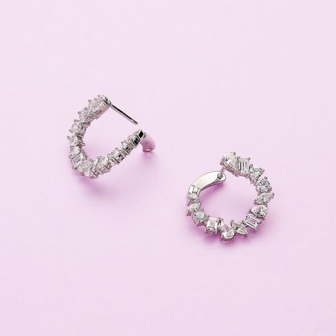 Berricle Sterling Silver Gold تومس CZ البيان الصغير أقراط للنساء ، أقراط ميدان ماس كوريا الماس البسيط للماس ، الفراشة ، الكتلة ، تصاميم الدمعة للدموع in Kuwait