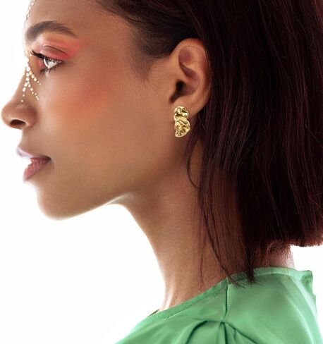 أقراط مطلية بالذهب 18K للنساء ، أطواق Huggie خفيفة الوزن - Hypoallergenic Open Twist Design Gift Hight in Saudi Arabia