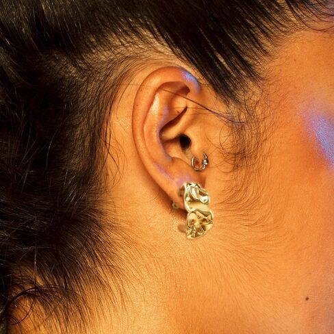 أقراط مطلية بالذهب 18K للنساء ، أطواق Huggie خفيفة الوزن - Hypoallergenic Open Twist Design Gift Hight in Saudi Arabia