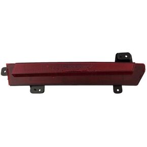 Bumper Reflector Rear Right for 2015-2020 Cadillac Escalade ESV in Saudi Arabia