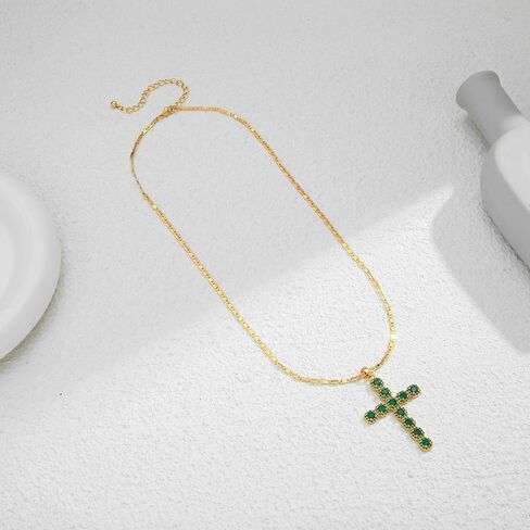 Cross Faith Pendant Necklaces for Women Trendy Gold Chain Cross Necklace Shiny Rhinestones Gold Charm Necklace Fashion Minimalist Faith Jewelry in Kuwait