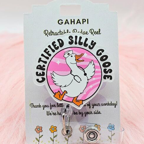 NICU Badge Reel - Cute Nurse Badge Cenle مع مقطع التمساح القابل للسحب والمفاتيح - هدايا NICU ممرضة لممرضات العمل والتوصيل وطلاب التمريض - إكسسوارات ممرضة أساسية للعمل. in Kuwait