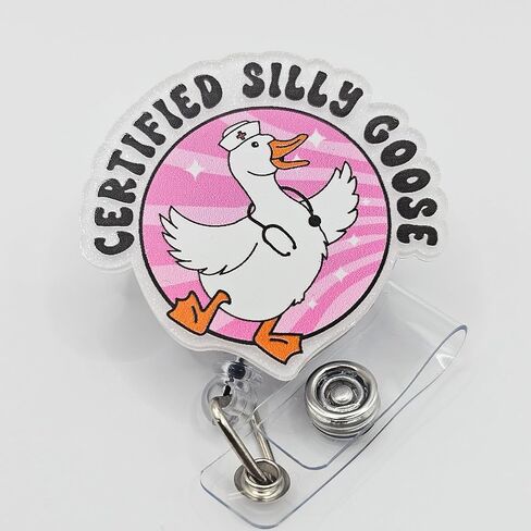 NICU Badge Reel - Cute Nurse Badge Cenle مع مقطع التمساح القابل للسحب والمفاتيح - هدايا NICU ممرضة لممرضات العمل والتوصيل وطلاب التمريض - إكسسوارات ممرضة أساسية للعمل. in Kuwait