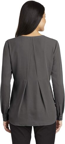 Port Authority Women's Long Sleeve Button-Down Blouse in Saudi Arabia