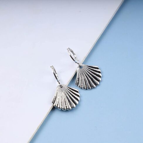 Boho Shell Scallop Hoop Earrings Scallop Dangle huggie Earrings Retro shell drop Earrings Silver Sea Shell Earrings Jewelry for Women in Saudi Arabia