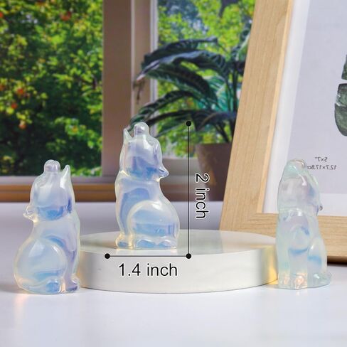 Fluorite Howling Wolf Crystal Figurines, 2.2 Inch Wolf Totem Spirit Animal Statue Decor for Home Office Desk Altar, Hand Carved Natural Healing Crystal Sculpture Gifts for Women Men in Saudi Arabia
