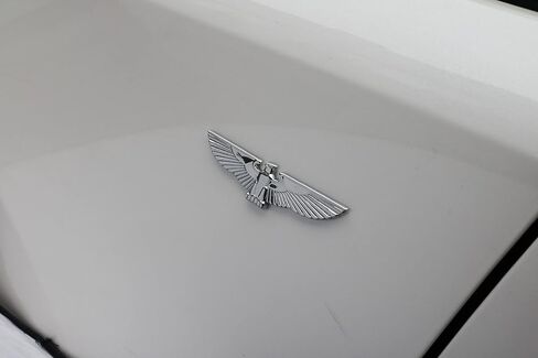 Eagle Auto Emblem ، ملصق Metal Eagle Wings ، شارة شارات سبيكة الزنك النسر للسيارة ، شاحنة ، دراجة نارية (فضية) in Kuwait