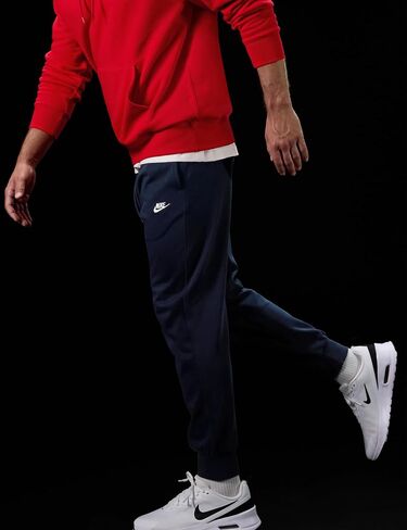 Nike Men's Club Knit Joggers in Saudi Arabia