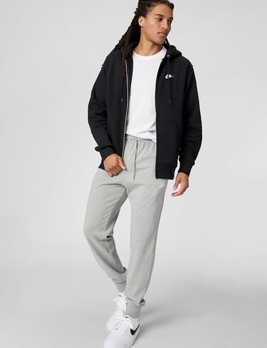 Nike Men's Club Knit Joggers in Kuwait