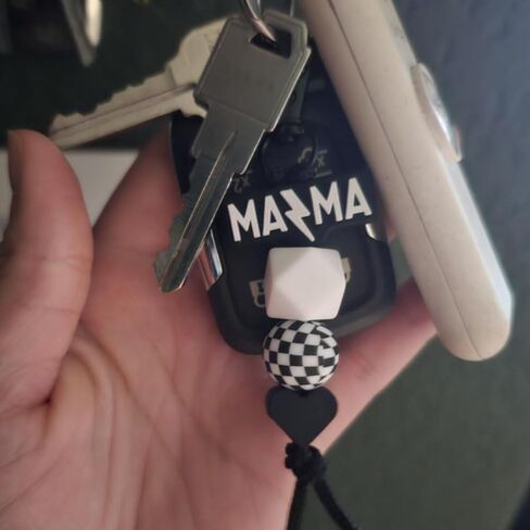 Mama Wristlet and Keychain Set, Checkered Black Mom Key Ring for Mom Birthday Gifts Mothers Day Gift in Kuwait