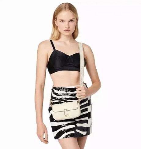 حقيبة كتف مارك جاكوبس جي مارك ميني للنساء in Kuwait