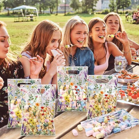 100 Pcs Wildfloral Gift Bags Vintage Wildflower Print Treat Bags with Handles Decorative Wildfloral Plastic Candy Birthday Present for Mother Wedding Party Supplies in Saudi Arabia