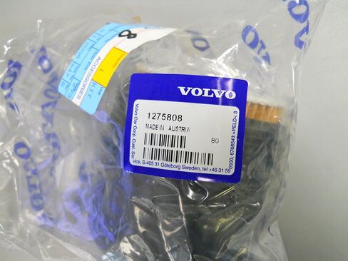 مرشح زيت Volvo الأصلي والغطاء P/N 1275808 راجع الرسم البياني لتناسب OEM جديد in Saudi Arabia