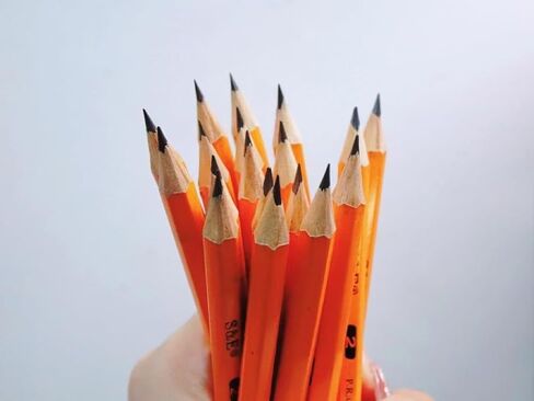 S & E TEACHER'S EDITION 96Pcs Half Pencils with Eraser Tops, Golf Pencil, Classroom, Pew - # 2 HB Pre-Sharpened Hexagon, 96 Count Bulk Pack in Kuwait
