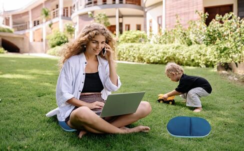 Mini Seat Cushion, Portable Seat Cushion Lightweight Foam Folding Mat, Non-Slip Seat Cushion Bleacher Stadium Seat Cushion for Outdoor Activities, Stadium, Picnic, Hiking, Mountaineering (Navy) in Saudi Arabia