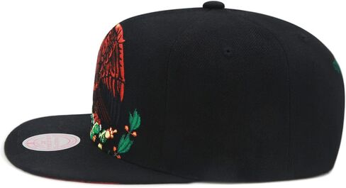 Mitchell & Ness تحمل علامة Eagle Snapback قبعة قابلة للتعديل - العلم الأسود/المكسيكي in Saudi Arabia
