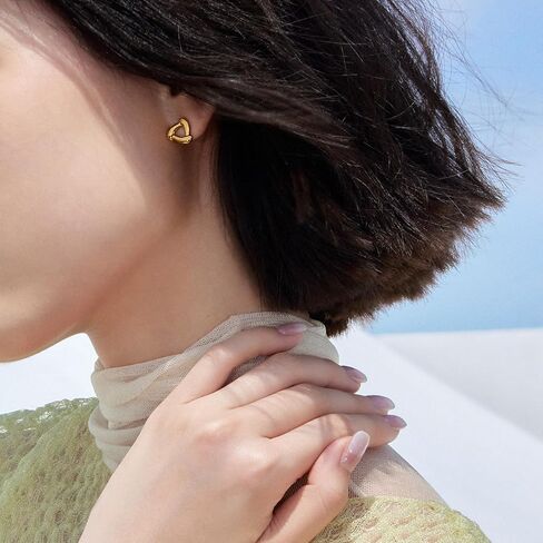 Sang Sang Sang 999 24K Solid Gold Dainty Stud أقراط للنساء 94093E in Saudi Arabia