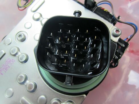 Chrysler Dodge Ram 62te 6spd Auto Trannyd Solenoid Mopar OEM in Saudi Arabia