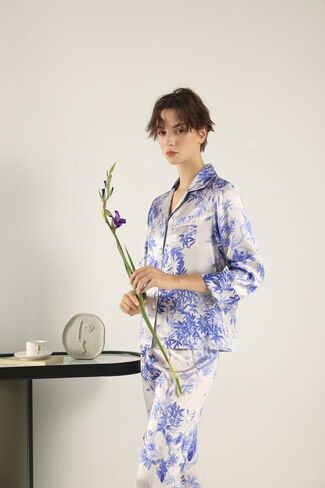 Le Silk Bouquet de Fleur Series Women's Silk Pajama تقع في أنماط زهرية حرير التوت 100 ٪ مع الأكمام والسراويل in Kuwait