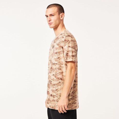 Oakley Men's Bark New Short Sleeve in Saudi Arabia