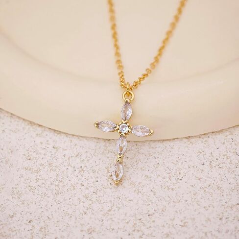 قلادة متقاطعة للنساء ، قلادة من الذهب 14 كيلو لاتسار للنساء العصرية الذهب الذهب اللؤلؤة الماس قلادة قلادة دينية المعمودية المسيحية المجوهرات للمرأة in Kuwait