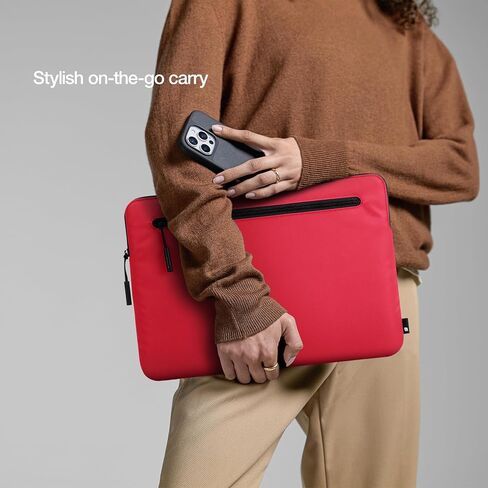 incase incase sempact in nylon flight for macbook pro 15 inch ، و 15 بوصة macbook pro ، و macbook pro مقاس 16 بوصة-حماية خفيفة ، وخفيفة الوزن ، ودائمة مع تصميم أنيق-البحرية in Kuwait