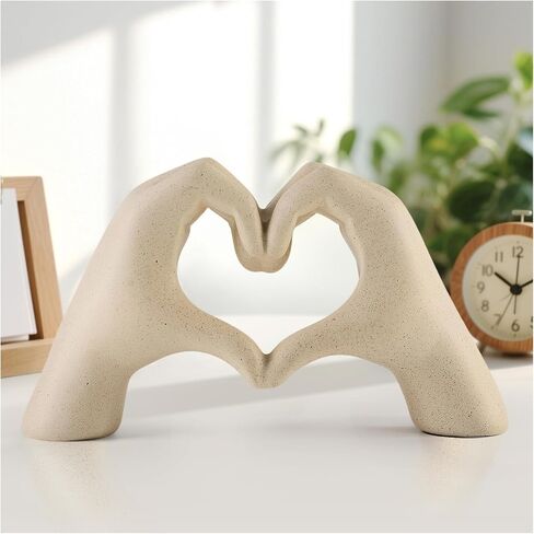 Gold Heart Hands Statue – 9.4" W Taylor Swift Inspired Decor, Elegant Gold Room Decor for Desk, Bookshelf, or Coffee Table, for Fans & Home Décor Accents in Kuwait