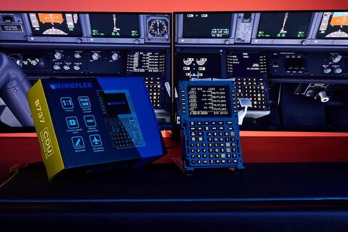 Full-Size Airbus A320 MCDU for Flight Simulator, IPS HD Screen, Auto Brightness, Plug-and-Play, Physical Mode Switch (Captain/Co-Pilot) (A32WX MCDU) in Saudi Arabia