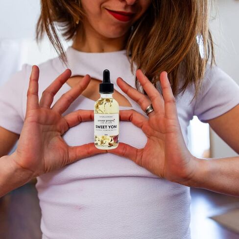 يوني الحلو - الزيت الأنثوي المقدس | يوني كلين - غسول أنثوي in Kuwait