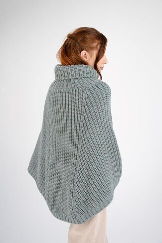 SAOL 100 ٪ Merino Wool Cable Knit Ladies Irish Aran Poncho Cardigan in Saudi Arabia