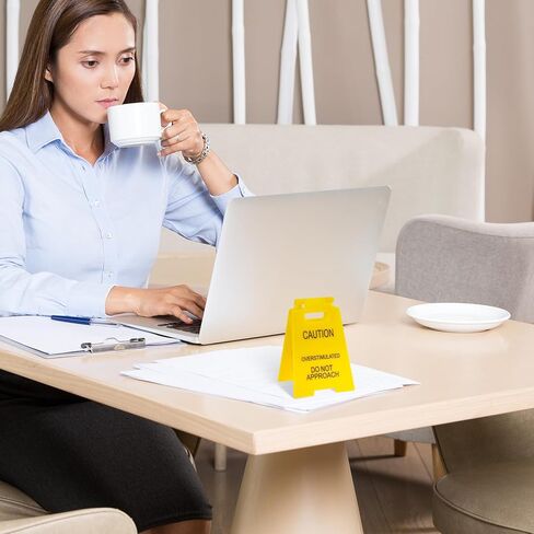 2 PCS تنبيه علامة المكتب المفرحة ، علامة الحذر المصغرة للمكتب ، هدية مزحة مضحكة لزملاء العمل ، زملاء الفريق ، الموظفين ، الرئيس in Kuwait