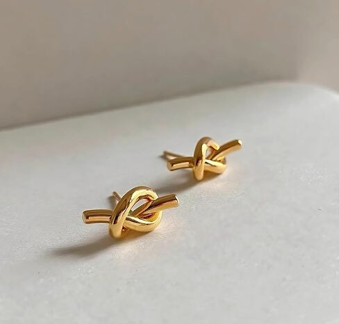 قرط مسمار 14 كيلو الذهب الحب عقدة عشيق القرط اللذيذ 6mm أقراط مسمار مصقول عالية من النساء الأنيقة كل يوم ارتداء in Kuwait