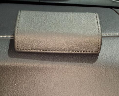 غطاء EZ-Pass لـ Lexus المتوافق مع لوحة القيادة. in Saudi Arabia