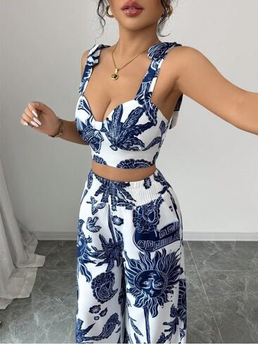 Thlai Summer Women 2 قطعة من القطعة طباعة V-Neck Cami Crop Top و Smocked Wide Leg Pants مجموعة العطلات in Kuwait