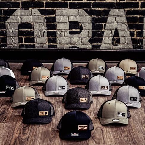 نصف نصف ماساتشوستس بليك جلود باتش القبعة-الولايات المتحدة الأمريكية صنعت شبكة Snapback قابلة للتعديل-United-6 لوحات mid profile in Kuwait