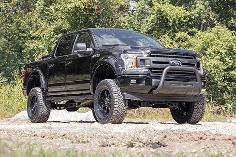 Rough Country 6" Suspension Lift Kit with Vertex Coilovers & Vertex Shocks for Ford F-150 4WD (2015-2020) in Saudi Arabia