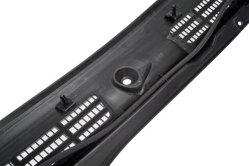 Windshield Wiper Cowl for Chevrolet Colorado 2004-2012 in Kuwait