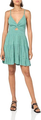 Angie Women's Peekaboo Sundress مع تنورة متدرجة in Kuwait