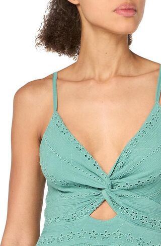 Angie Women's Peekaboo Sundress مع تنورة متدرجة in Kuwait