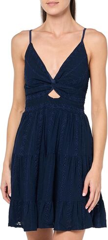 Angie Women's Peekaboo Sundress مع تنورة متدرجة in Kuwait