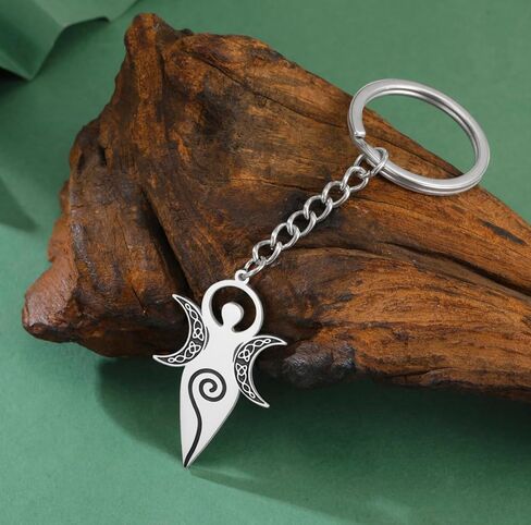 Eueavan Celtic Goddess of Fertility Keychain Spiral Triple Moon Goddess Keyring Pagan Wiccan Magic Amblet Home Gift in Kuwait
