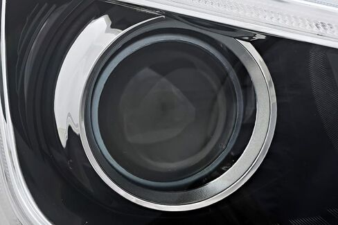 لـ Subaru Legacy/Outback المصباح الأمامي 2015 2015 2017 Halogen Black Trim Driver Side Left Side in Kuwait