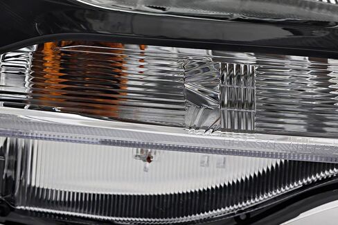 لـ Subaru Legacy/Outback المصباح الأمامي 2015 2015 2017 Halogen Black Trim Driver Side Left Side in Kuwait