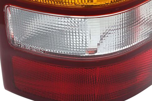 لشيفروليه تشيفي سيلفرادو | GMC Sierra (1500/2500 Series) Light Tail Light 1999 2000 2001 2002 PRAVER LEFT SIDELAMP استبدال in Saudi Arabia
