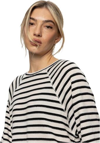 Sanctuary Women's Boxy Raglan Tee in Saudi Arabia